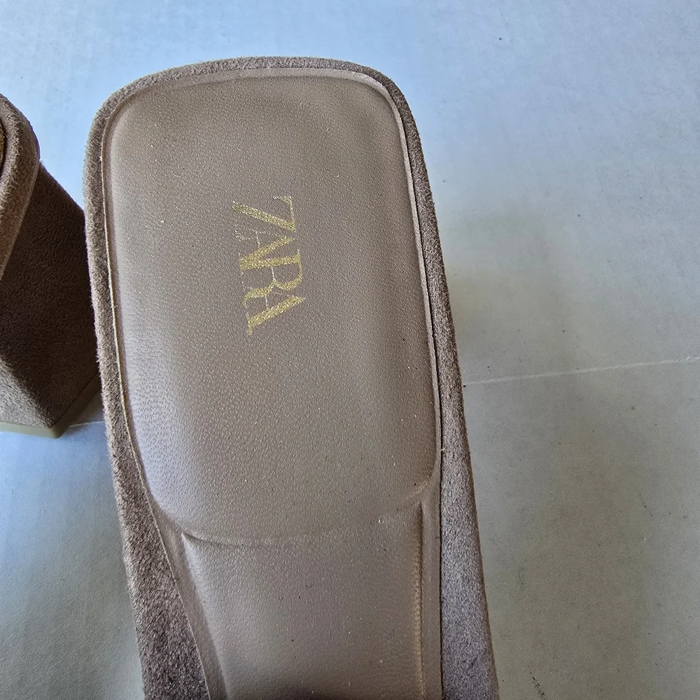 ZARA Suede Heels SIZE 41 - Picture 4 of 9